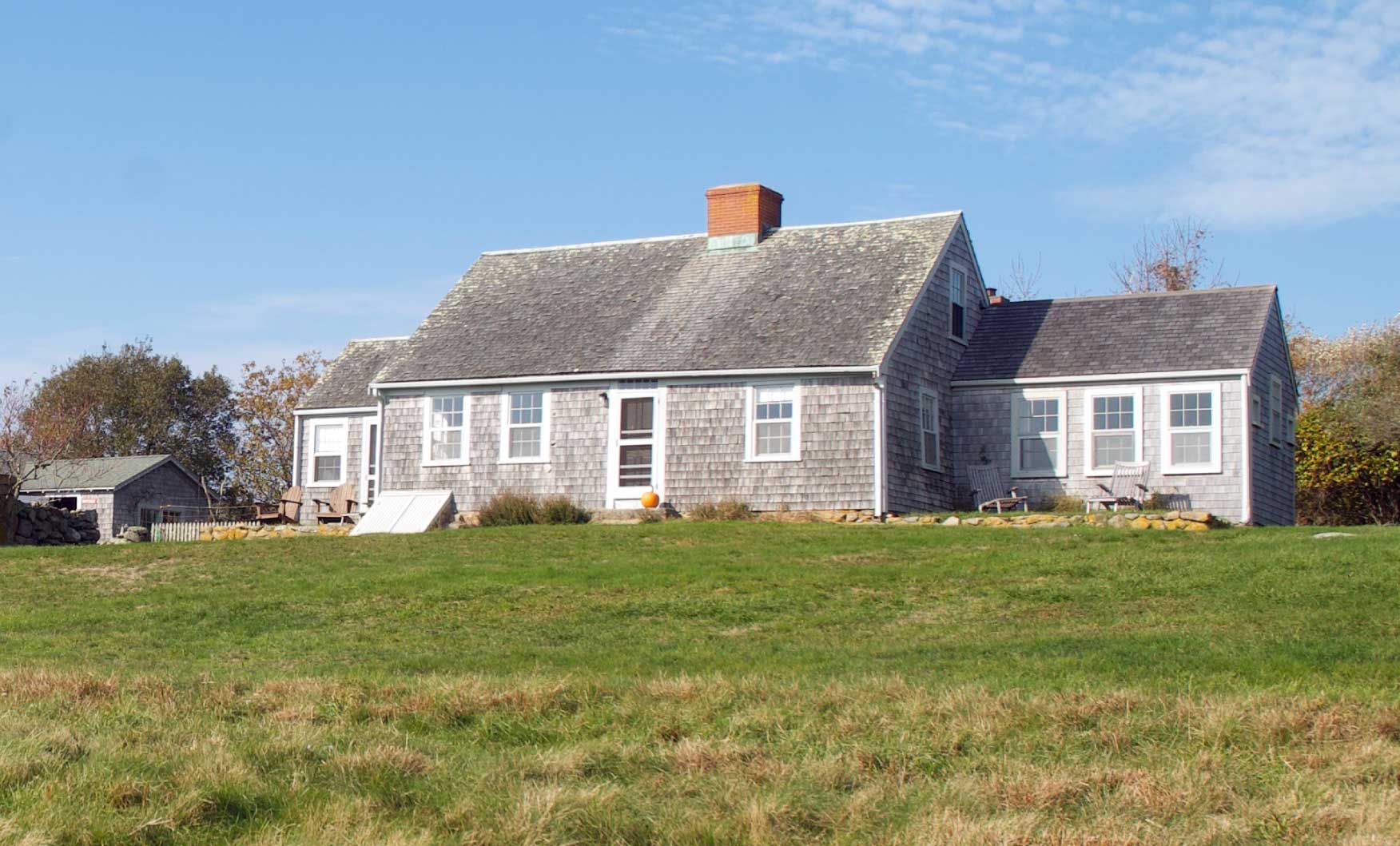 1707-farmhouse-front