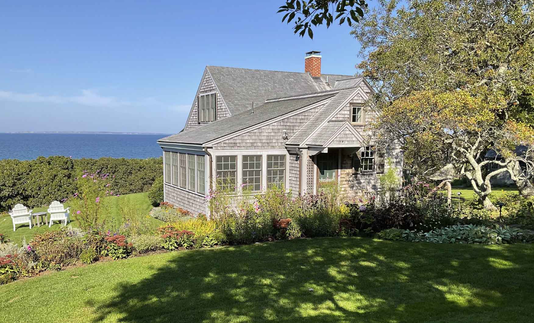 cottage-joseph-w-dick-island-ma-massachusetts-front-sunroom-garden